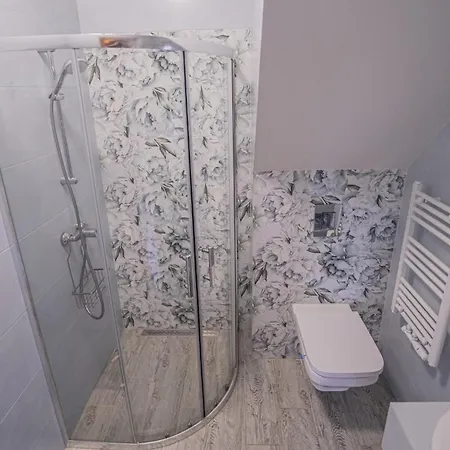 Szafranowe Wzgorze Ii-dom Z Parkingiem Na Wylacznosc, Sauna, Jakuzzi Chalet *